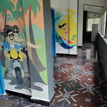 Goanvibes Hostel Anjuna Exterior photo