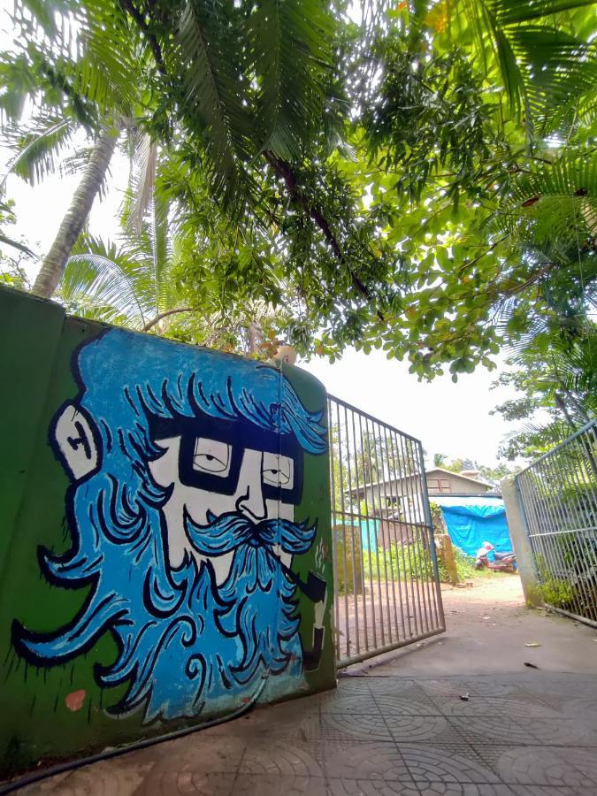 Goanvibes Hostel Anjuna Exterior photo